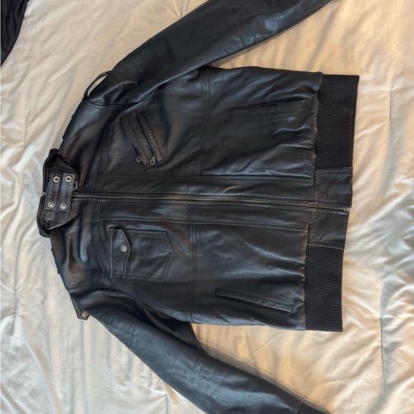 Men's Classic Black Bomber Jacket - Picture 1 of 3